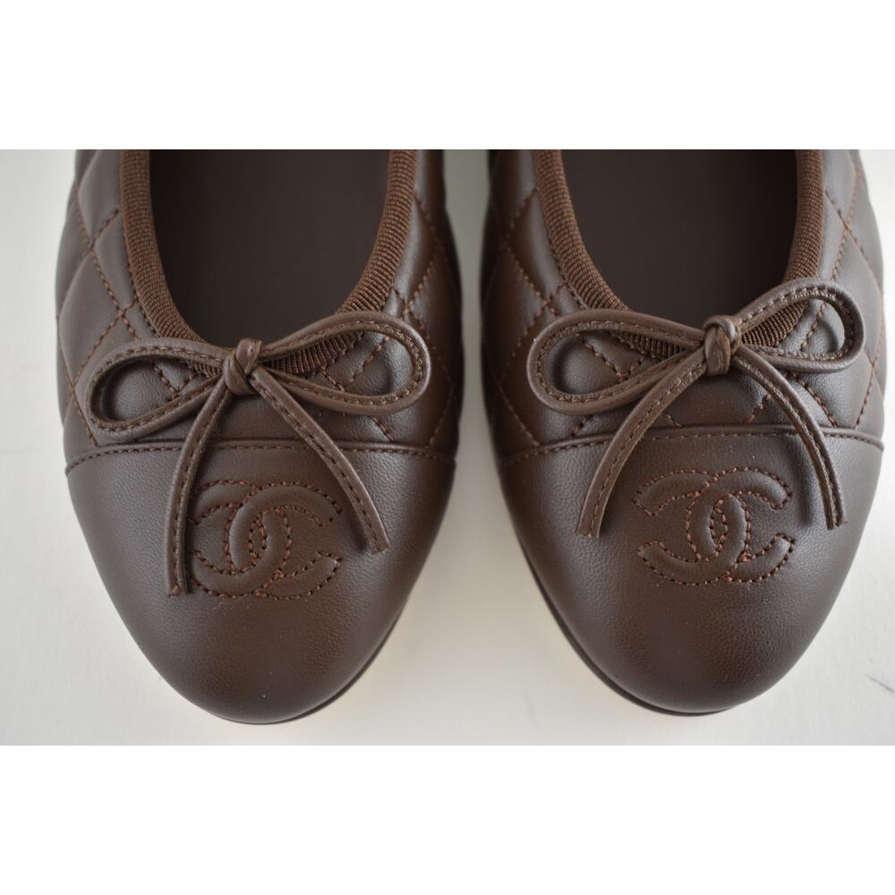 Chanel 26B Chocolate Dark Brown Lambskin Quilted CC Ballet Ballerina Flat 36.5 - Picture 8 of 16
